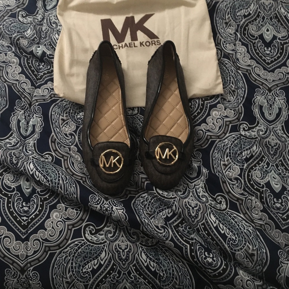 New michale khors ballet flats